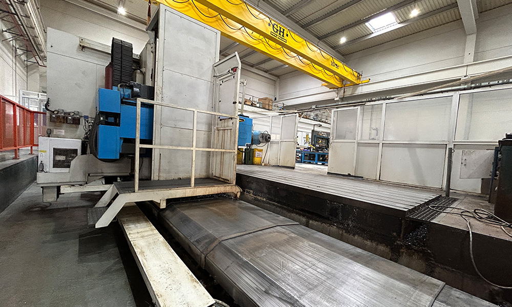 Fresadora de columna móvil CNC CME FCM-4000